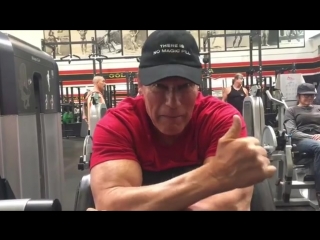 Арнольд в Gold’s Gym (30 мая 2018)