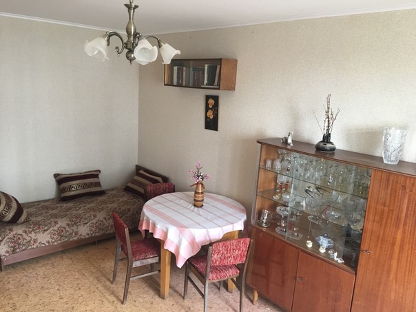 Фото: сдам 1 кв кв(38/18/7) м.Раменки или пр-т Вернадского, ул.Раменки д.12, с/у совместный, балкон застеклен,наборная мебель, тв.,стиральная машинка - 30 тыс.(+ 100% залог)+счетчики воды, эл-во и тел<br>собственник, 8 916 7733430
