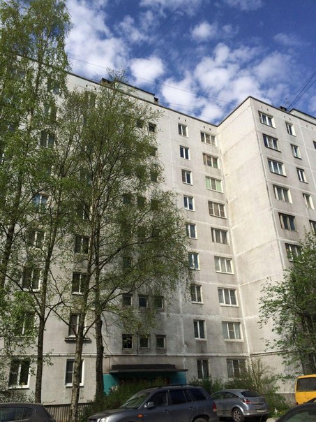 Фото: г. Санкт-Петербург<br><br>Дыбенко ул., 12к1<br><br>Продается замечательная двухкомнатная квартира в Невском районе. Дом расположен в шаговой доступности от метро 