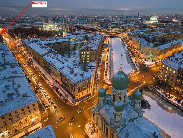 Фото: Друзья, у нас уникальное предложение!<br>г. Санкт-Петербург<br>Ул. Римского-Корсакова 31, Никольская площадь. 2/3 эт.<br>Для ценителей видовых петербуржских квартир с историей ( в этой квартире был найден клад со старинными монетами!) предлагается к продаже 3-х к.квартира со всевозможными вариантами перепланировок на ваш вкус, т.к. несущая стена только одна по центру. <br>Квартира 71 кв.м., двусторонняя, большие высокие двойные окна 2 м., с видом на Николо-Богоявленский Морской Собор и купола Троицкого Собора; h потолков- 3, 5; комнаты изолированные 11,3 (с действующей печью-камином) + 16,7+12,3. Возможность перепланировки кухни и прихожей см.на плане.<br>Вход парадный, широкая лестница с зоной для фито-озеленения. В парадной всего 4 квартиры. Приличные соседи. Парковка во внутреннем охраняемом дворе. Двор декорирован плиткой. <br>Это бывший Доходный дом 1862 г.п. в 1946 г. Парадная реконструировалась после попадания бомбы в ВОв., были заведены ж/б балки. В 2015-2018 г.в доме прозведен кап.ремонт крыши, подвальных помещений, внутридомовых инженерных систем хол.и гор.водоснабжения. <br><br>Варианты перепланировок - реальному покупателю)<br><br>