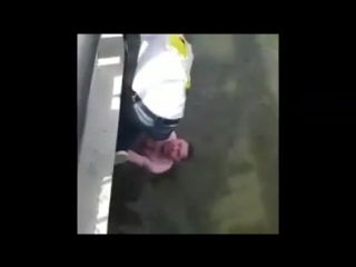 Болельщики сборной Колумбии спасают тонущего в Казани (VHS Video)
