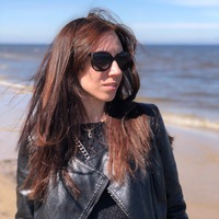 Оля Леонова