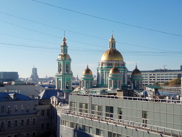 Москва, ст. м . Бауманская (1мин ходьбы).<br>Сдам 3-х комнатную квартиру на 7-ом этаже 12-ти этажного дома. Две изолированные и одна смежно-проходная комната. Общая площадь 63 кв. м., кухня 9 кв м., две лоджии, раздельный С/У. Евроремонт. Рядом магазины, банки, парки и пр. 65000 руб/мес + счётчики. - фото Фото: Москва, ст. м . Бауманская (1мин ходьбы).<br>Сдам 3-х комнатную квартиру на 7-ом этаже 12-ти этажного дома. Две изолированные и одна смежно-проходная комната. Общая площадь 63 кв. м., кухня 9 кв м., две лоджии, раздельный С/У. Евроремонт. Рядом магазины, банки, парки и пр. 65000 руб/мес + счётчики.