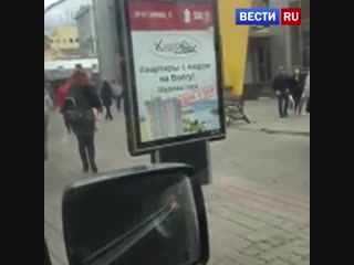 Полиция проверяет информацию о поездке Панина на авто по пешеходной зоне в Саратове.