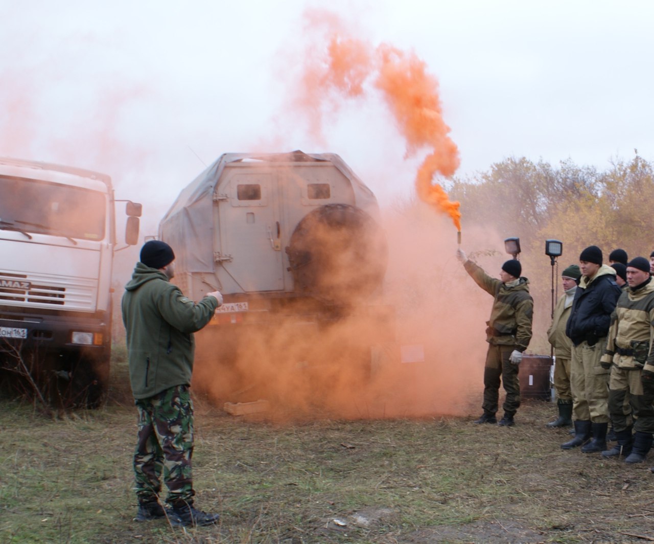 Под Таганрогом бойцы таганрогского ОМОНа Росгвардии тренировались в полевых условиях