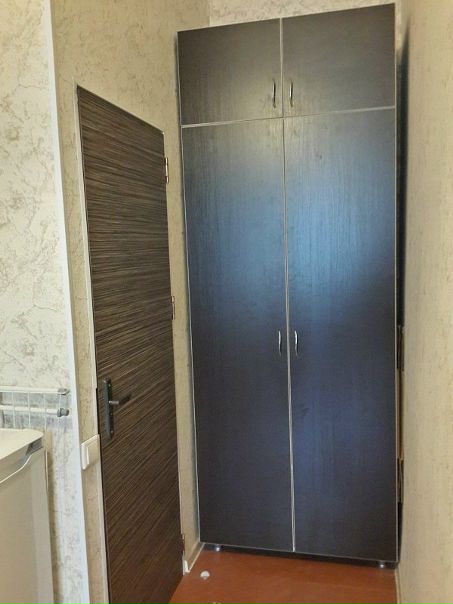От собственника, сдается комната в 6-ти комнатной квартире, для одного человека без вредных привычек. <br> <br>Улица Шпалерная 44б, 7 минут пешком от метро Чернышевская, 13.5 метров + эркерный балкон, в комнате дизайнерская мебель, диван, холодильник, мини кухня, микроволновка. Есть своя стиральная машина. <br> <br>Стоимость 13000 (ку включены) + залог 13000, который возвращается при съезде. <br> <br>По всем вопросам звоните или пишите мне, я собственник: 89046143363 - фото Фото: От собственника, сдается комната в 6-ти комнатной квартире, для одного человека без вредных привычек. <br> <br>Улица Шпалерная 44б, 7 минут пешком от метро Чернышевская, 13.5 метров + эркерный балкон, в комнате дизайнерская мебель, диван, холодильник, мини кухня, микроволновка. Есть своя стиральная машина. <br> <br>Стоимость 13000 (ку включены) + залог 13000, который возвращается при съезде. <br> <br>По всем вопросам звоните или пишите мне, я собственник: 89046143363