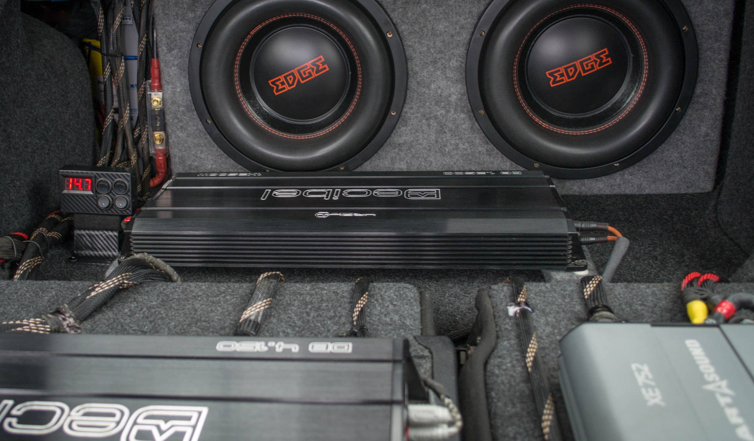 Что такое штатки в автозвуке - фото