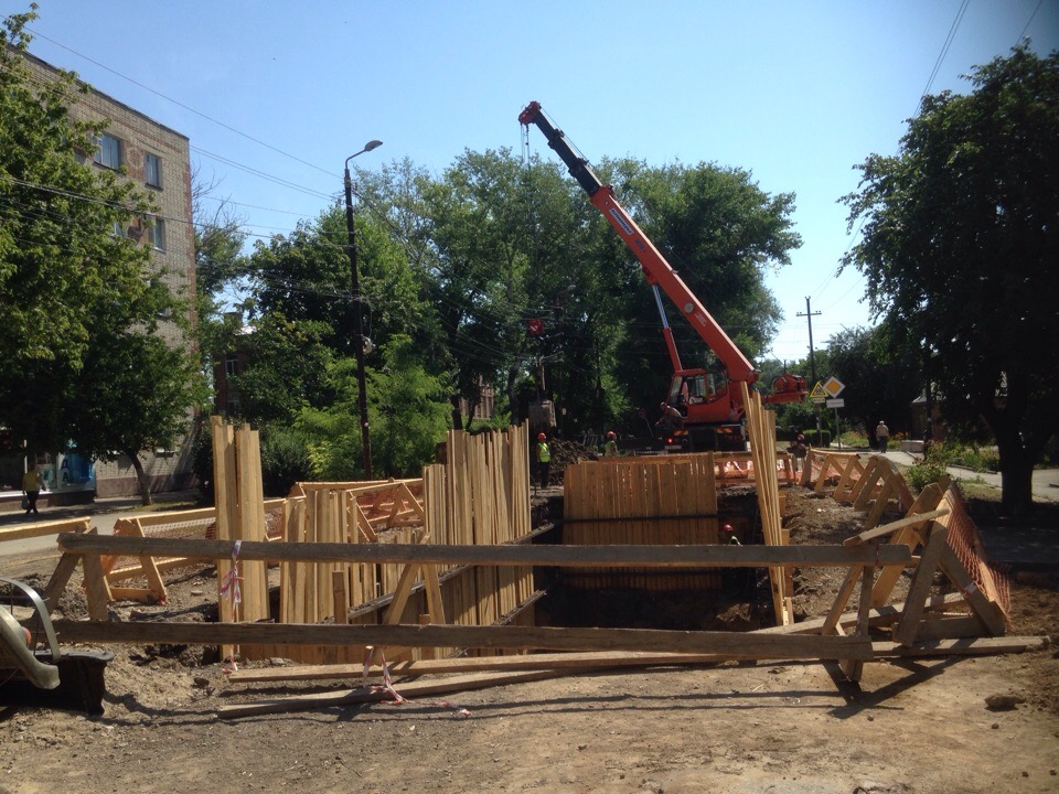 Водоканал Таганрога: Перекресток Ломоносова/Шило открыт для проезда авто