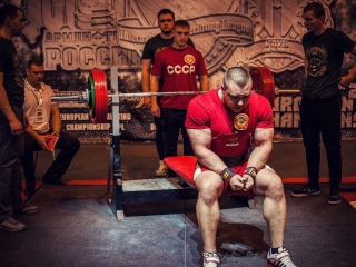 Фотин Александр - жим в 290 кг х 3, в одном слое Турбины Про-2!