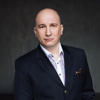 Константин Шутов