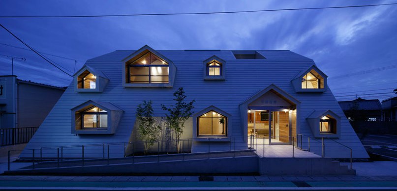 TSC architects punctuate japanese health clinic with
