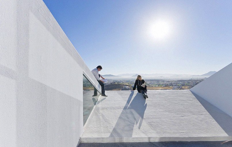 House in Chihuahua — современный особняк в