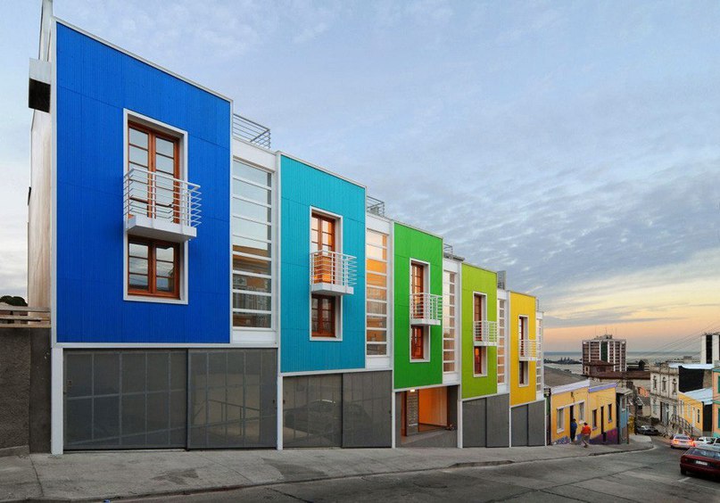 Lofts Yungay II — красочный квартирный комплекс