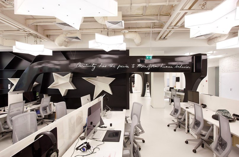 Интерьер офиса рекламного агентства Leo Burnett в