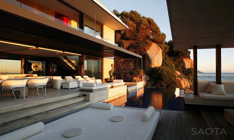 Victoria 73 — калифорнийский стиль от SAOTA

Архитекторы