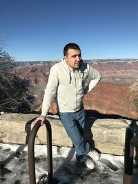 Антон Усик