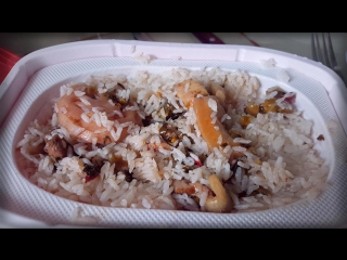 Фантастика. Саморазогревающийся рис с мясом. Китайская еда быстрого приготовления.