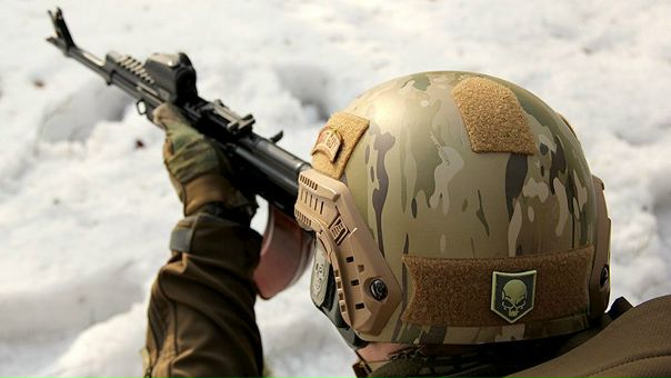 ЦСН ФСБ получили сверхлегкие шлемы 
