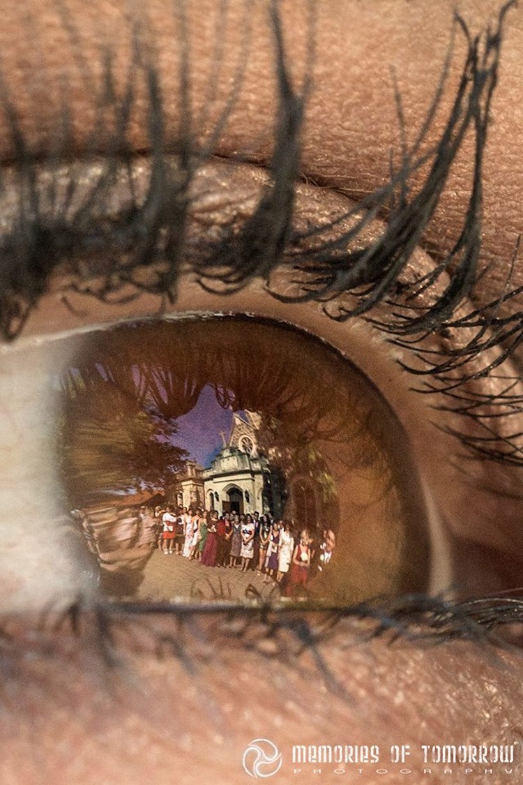 Eyescapes – потрясающее открытие Питера Шон-Адамса. Сайт свадебного ведущего, тамады Волгограда, Павла Июльского. Заказ услуг ведущего на свадьбу по номерам телефона: +7(937)-727-25-75 и +7(937)-555-20-20