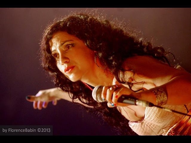 Emel Mathlouthi at La Cigale