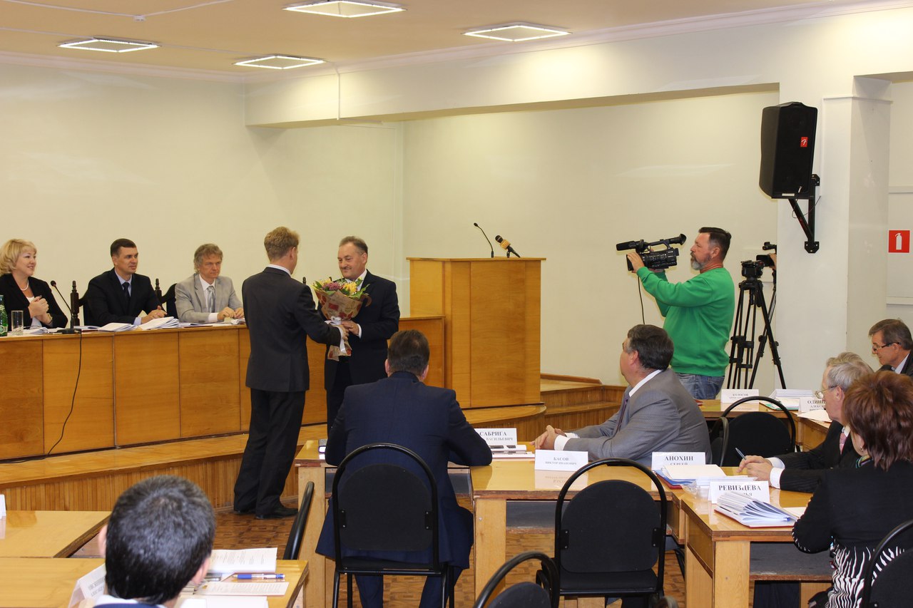 Политический апгрейд. Представительная власть Балаковского района обрела новые лица.