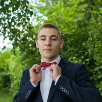 Макс Кузнецов