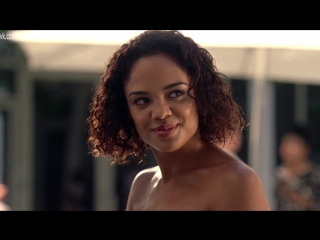 В бикини у бара - Тесса Томпсон (Tessa Thompson) в сериале