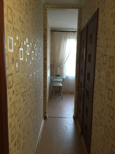 Фото: СДАЮ 1-комнатную квартиру м.МАРЬИНО 15 мин пешком.<br>В квартире есть вся необходимая мебель и бытовая техника.Уютная с приятной атмосферой. Хорошая инфраструктура (супермаркеты, ТЦ, спорт залы и т.д. ) <br>31.000руб+вода свет <br>Депозит 50% <br>НЕ агенство <br>По Всем Вопросам Звоните, пожалуйста, по номеру 8-926-021-73-29!
