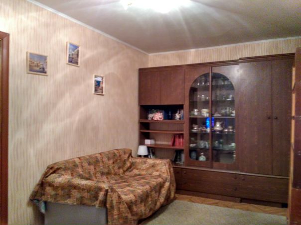 Москва, ул. Кирпичная, 47,м.Партизанская<br>Сдам 2-х комнатную светлая квартиру посуточно и на длительный срок! Удобное месторасположение 10 минут пешком до м. Измайлово(МЦК), 15 минут до м. Партизанская.5 станций на метро до Красной Площади. Для вас все необходимое: постельное белье, одеяла, полотенца, фен, стиральная машина, все для душа, жк телевизор, чай, кофе и хорошая атмосфера. Максимальная загрузка-4 человека. <br>Цена от 10 дней-2000/сутки! <br>Цена от 1 месяца-40.000<br>ВНИМАНИЕ! Цена меняется от количества проживающих. КУРИТЬ в квартире запрещено! <br>Ольга (собственник) 8(925)823-22-26 - фото Фото: Москва, ул. Кирпичная, 47,м.Партизанская<br>Сдам 2-х комнатную светлая квартиру посуточно и на длительный срок! Удобное месторасположение 10 минут пешком до м. Измайлово(МЦК), 15 минут до м. Партизанская.5 станций на метро до Красной Площади. Для вас все необходимое: постельное белье, одеяла, полотенца, фен, стиральная машина, все для душа, жк телевизор, чай, кофе и хорошая атмосфера. Максимальная загрузка-4 человека. <br>Цена от 10 дней-2000/сутки! <br>Цена от 1 месяца-40.000<br>ВНИМАНИЕ! Цена меняется от количества проживающих. КУРИТЬ в квартире запрещено! <br>Ольга (собственник) 8(925)823-22-26