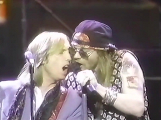 Tom Petty & Axl Rose - Live ᴴᴰ Free Fallin + Heartbreak Hotel (MTV Video Music Awards)