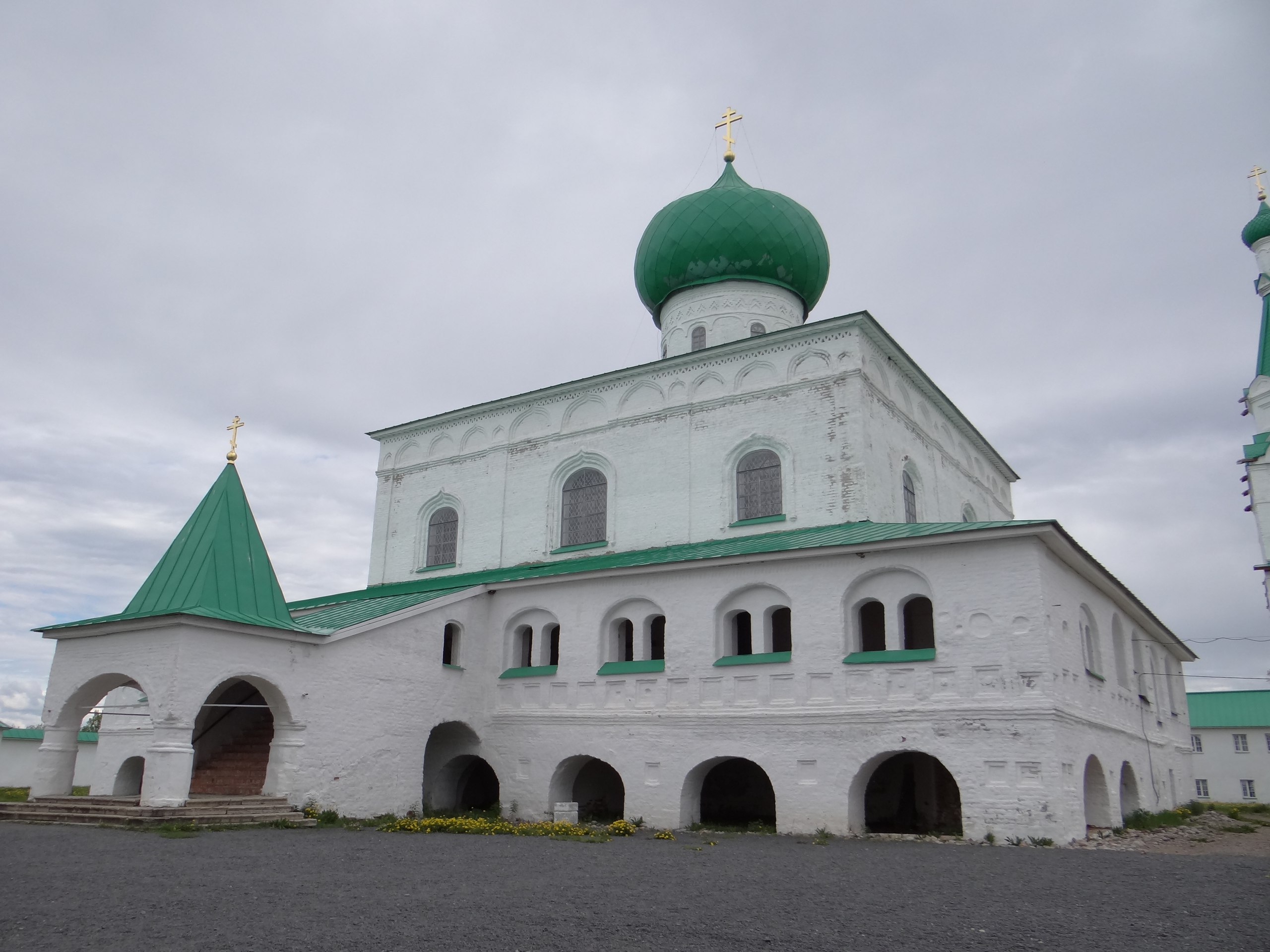 Монастырь