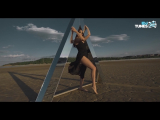Aleksandra Prijovic - Klizav pod (2017)
