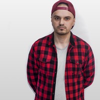 Максим Медведев