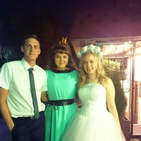 Анюта Певцова