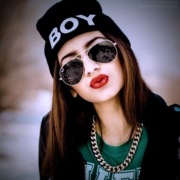 Махабат Амыр, Казахстан