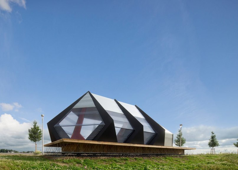 Frank Havermans creates futuristic pavilion in the