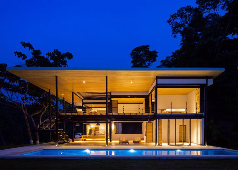 Movable wooden walls front Benjamin Garcia Saxe’s
