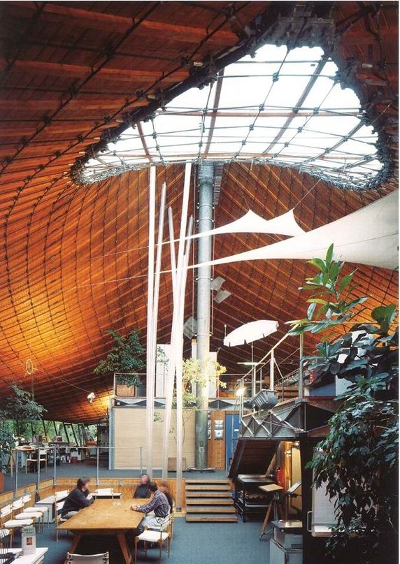 архитектор:
Фрай Отто
О награждении планировалось, как обычно, объявить