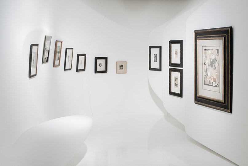 zaha hadid's transformed galerie gmurzynska hosts major