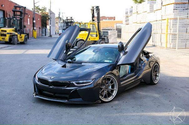 #BMW i8 
