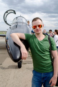 Владимир Попов