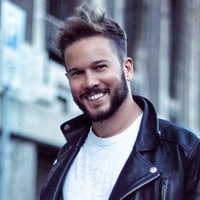 Игорь Левченков