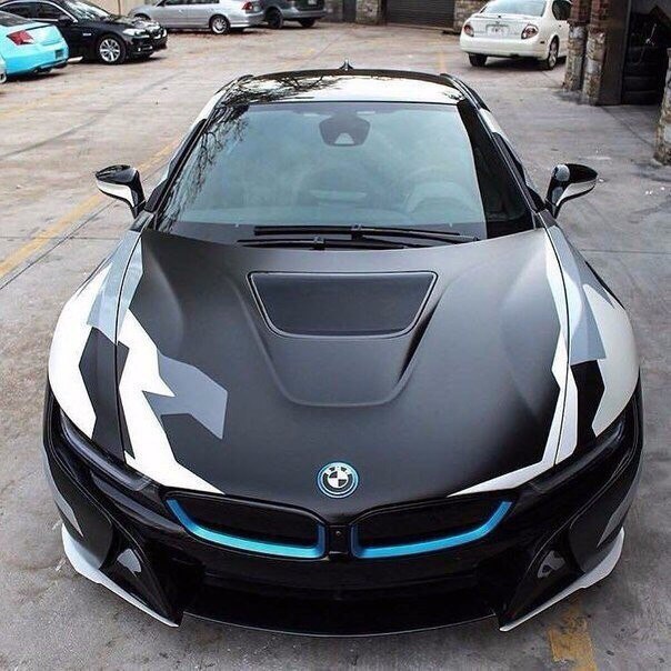 #BMW i8
