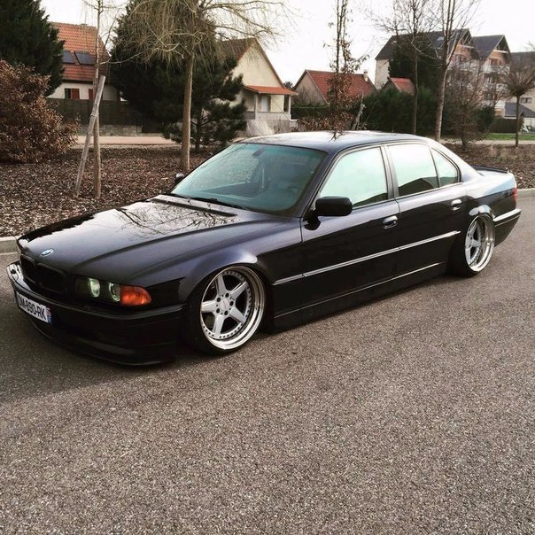 #BMW 7-Series (E38) 