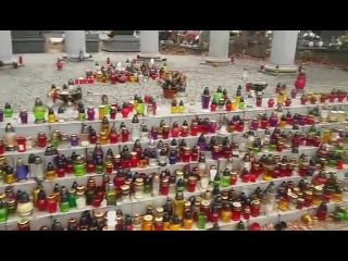 Вот как поляки чтут память красноармейцев!