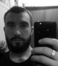 Михаил Петров