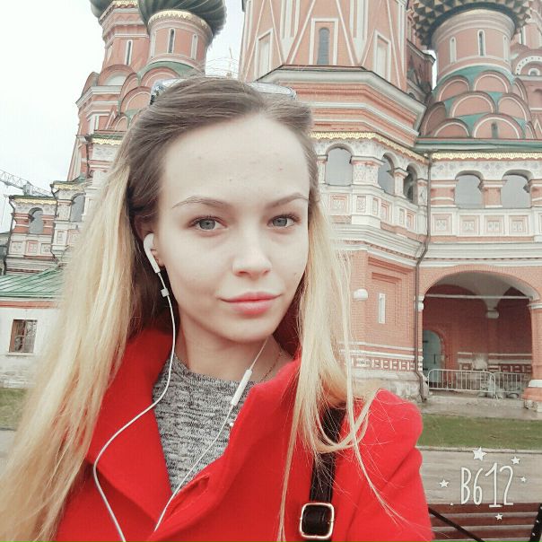 Всем привет ищу соседей (ДЕВУШЕК) для поиска жилья вместе или подселюсь в комнату к одной девушке<br>О себе: 20 лет, переехала с Ростова-на-дону, работаю в сбербанке не конфликтная, если вы в 3 часа ночи не включаете свет в спальне и не шелестите пакетами ценю личное пространство, но с удовольствием подружусь<br>Бюджет 10-15 тр в зависимости от состояния жилья<br>Готова заселиться хоть сегодня<br>В приоритете красная ветка<br>Без депозитов!!!<br><br>АГЕНТСТВАМ НЕ БЕСПОКОИТЬ, НЕ НАРЫВАЙТЕСЬ НА ГРУБОСТИ - фото Фото: Всем привет ищу соседей (ДЕВУШЕК) для поиска жилья вместе или подселюсь в комнату к одной девушке<br>О себе: 20 лет, переехала с Ростова-на-дону, работаю в сбербанке не конфликтная, если вы в 3 часа ночи не включаете свет в спальне и не шелестите пакетами ценю личное пространство, но с удовольствием подружусь<br>Бюджет 10-15 тр в зависимости от состояния жилья<br>Готова заселиться хоть сегодня<br>В приоритете красная ветка<br>Без депозитов!!!<br><br>АГЕНТСТВАМ НЕ БЕСПОКОИТЬ, НЕ НАРЫВАЙТЕСЬ НА ГРУБОСТИ