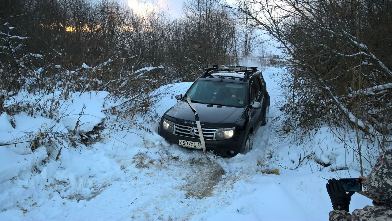 Снег попадает в салон рено дастер
