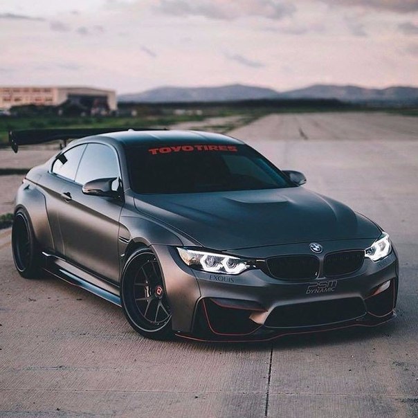 #BMW F82