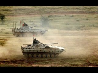 T-90 main battle tank BMP-2 tracked infantry fighting vehicle